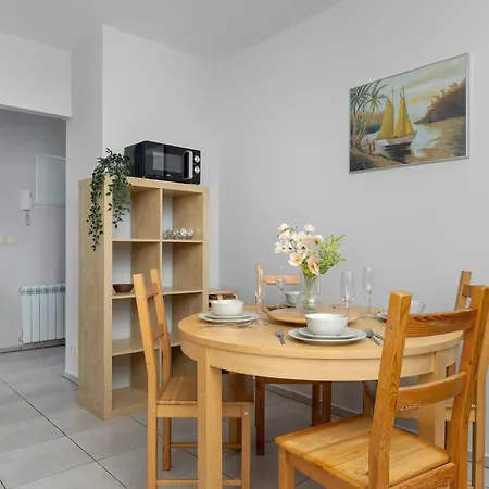 شقة Przestronny Z Balkonem Blisko Centrum By Renters *