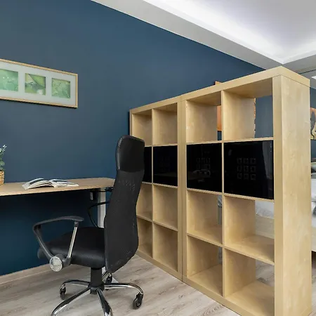 شقة Przestronny Z Balkonem Blisko Centrum By Renters كاتوفيتسه